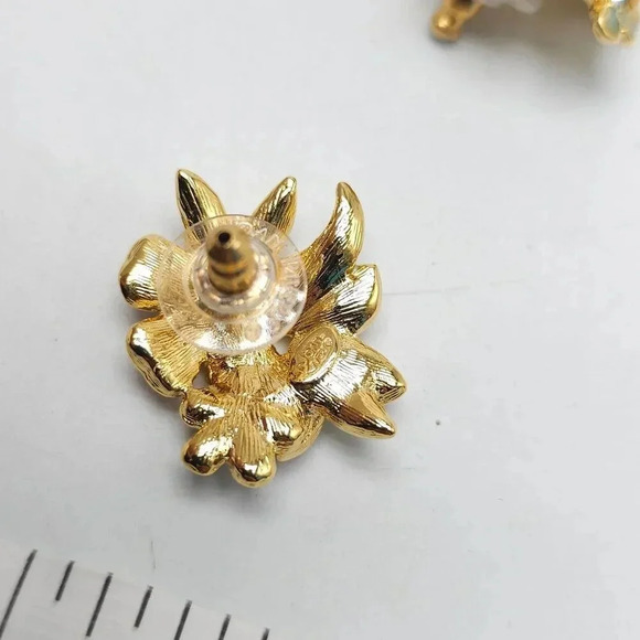Joan Enamel Flower Post Earrings Multicolor Petals Rhinestones SPRING FLING - Picture 4 of 6